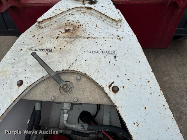 image for item EE0081 2015 Temisko LB-T3W-57 lowboy equipment trailer