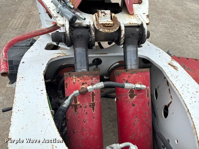 image for item EE0081 2015 Temisko LB-T3W-57 lowboy equipment trailer