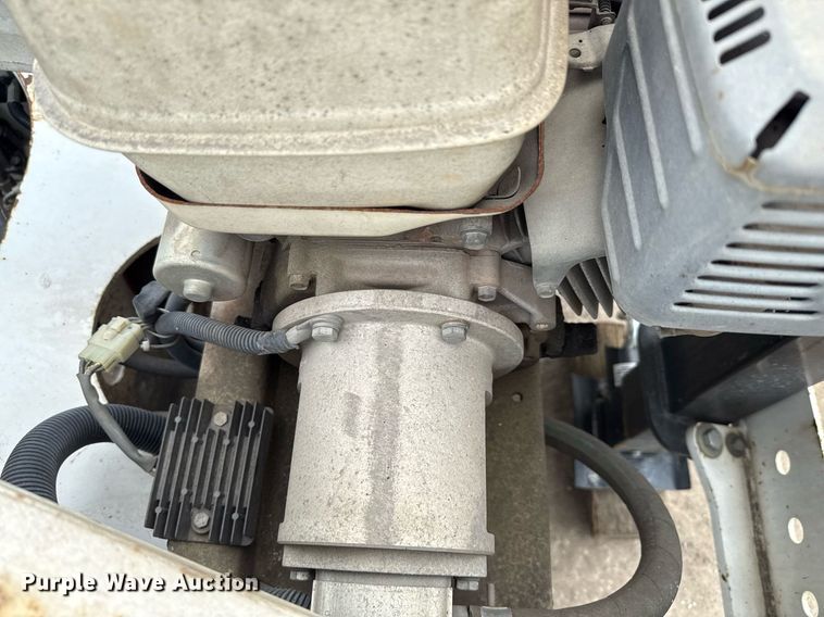 image for item EE0081 2015 Temisko LB-T3W-57 lowboy equipment trailer