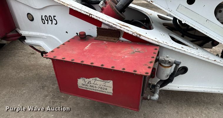 image for item EE0081 2015 Temisko LB-T3W-57 lowboy equipment trailer