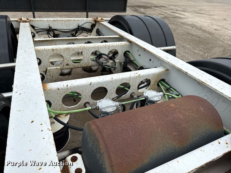 image for item EE0081 2015 Temisko LB-T3W-57 lowboy equipment trailer