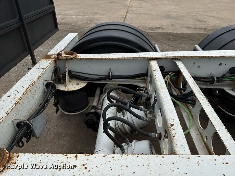 image for item EE0081 2015 Temisko LB-T3W-57 lowboy equipment trailer