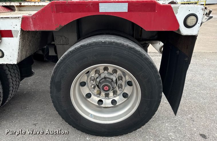 image for item EE0081 2015 Temisko LB-T3W-57 lowboy equipment trailer