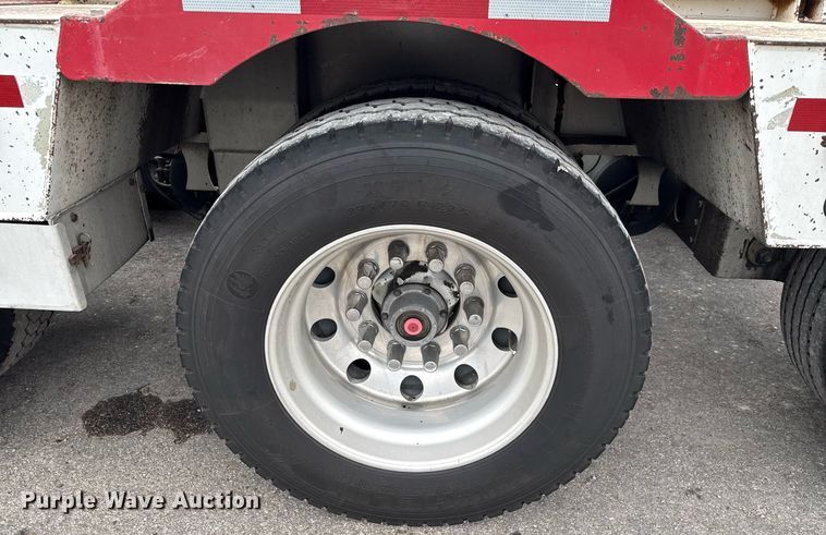 image for item EE0081 2015 Temisko LB-T3W-57 lowboy equipment trailer