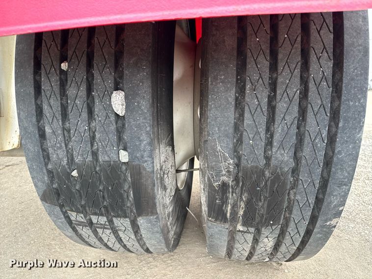 image for item EE0081 2015 Temisko LB-T3W-57 lowboy equipment trailer