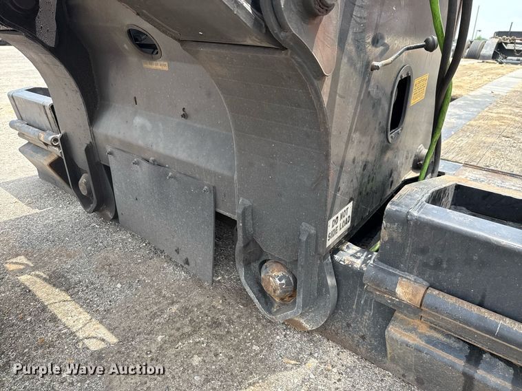 image for item EE0082 2016 Trail King TK130HDG-102 lowboy equipment trailer