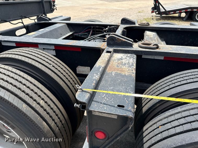 image for item EE0082 2016 Trail King TK130HDG-102 lowboy equipment trailer