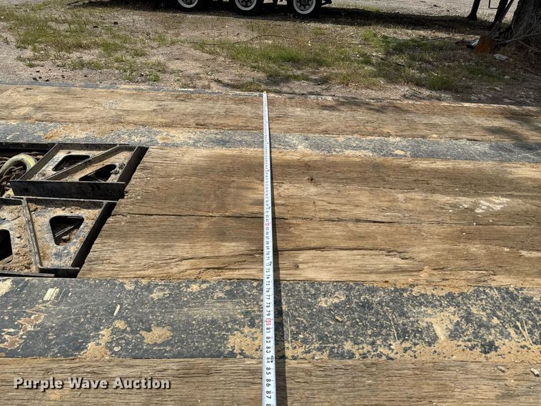 image for item EE0082 2016 Trail King TK130HDG-102 lowboy equipment trailer