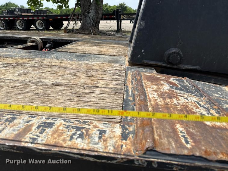 image for item EE0082 2016 Trail King TK130HDG-102 lowboy equipment trailer