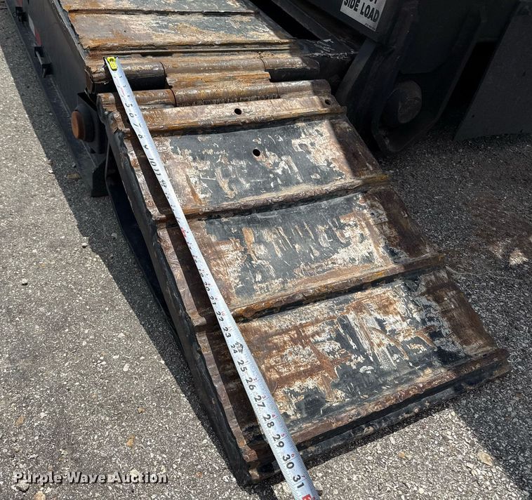 image for item EE0082 2016 Trail King TK130HDG-102 lowboy equipment trailer