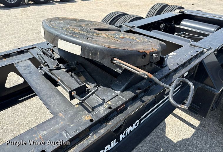 image for item EE0082 2016 Trail King TK130HDG-102 lowboy equipment trailer