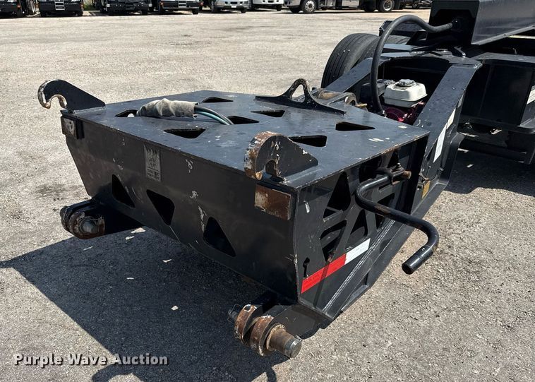 image for item EE0082 2016 Trail King TK130HDG-102 lowboy equipment trailer