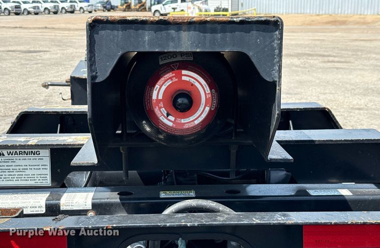 image for item EE0082 2016 Trail King TK130HDG-102 lowboy equipment trailer