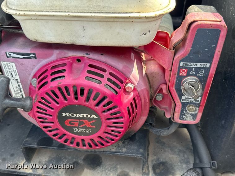 image for item EE0082 2016 Trail King TK130HDG-102 lowboy equipment trailer