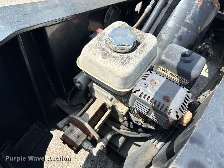 image for item EE0082 2016 Trail King TK130HDG-102 lowboy equipment trailer