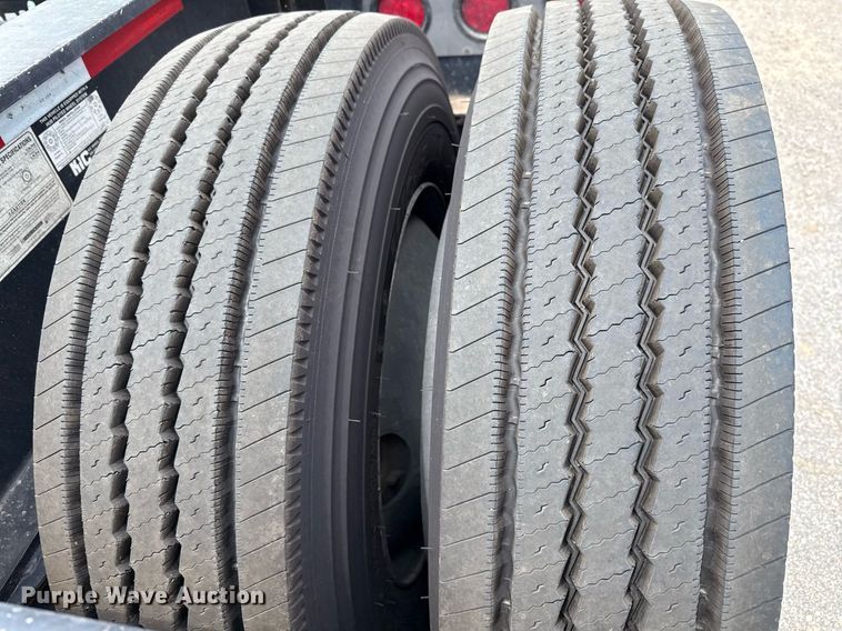 image for item EE0082 2016 Trail King TK130HDG-102 lowboy equipment trailer