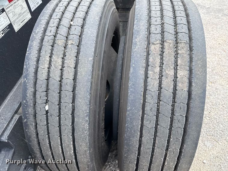 image for item EE0082 2016 Trail King TK130HDG-102 lowboy equipment trailer