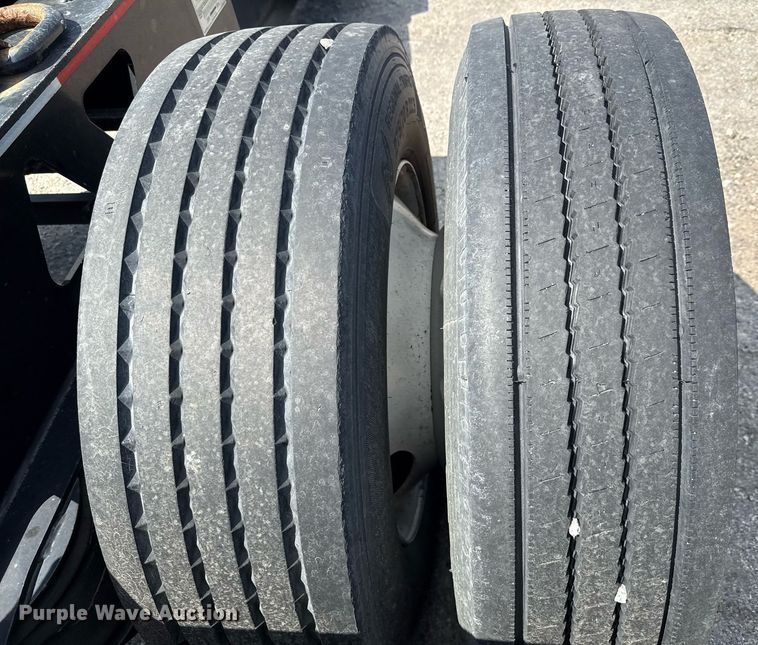 image for item EE0082 2016 Trail King TK130HDG-102 lowboy equipment trailer