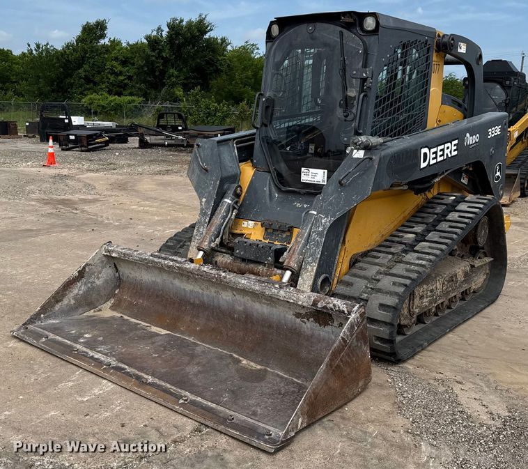 image for item EE0083 2016 John Deere 333E tracked skid steer loader