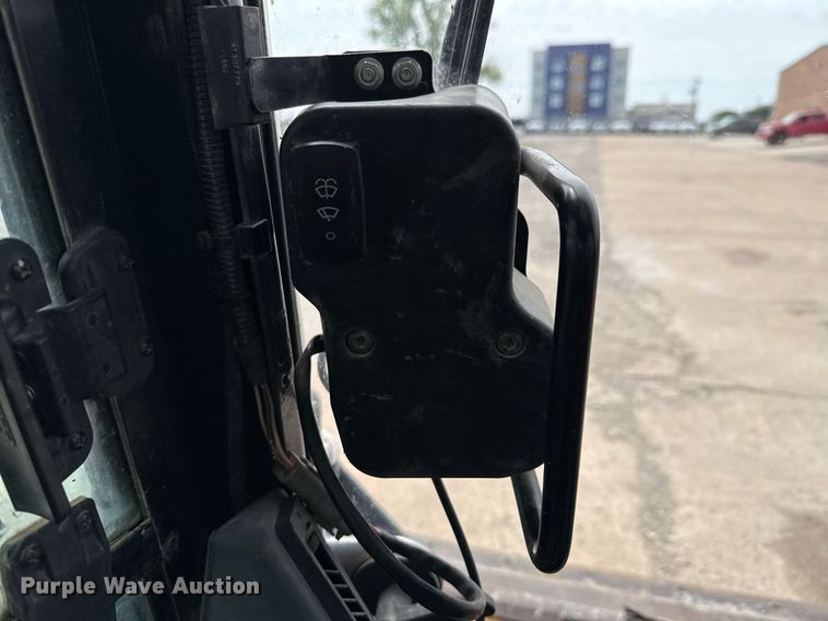 image for item EE0083 2016 John Deere 333E tracked skid steer loader