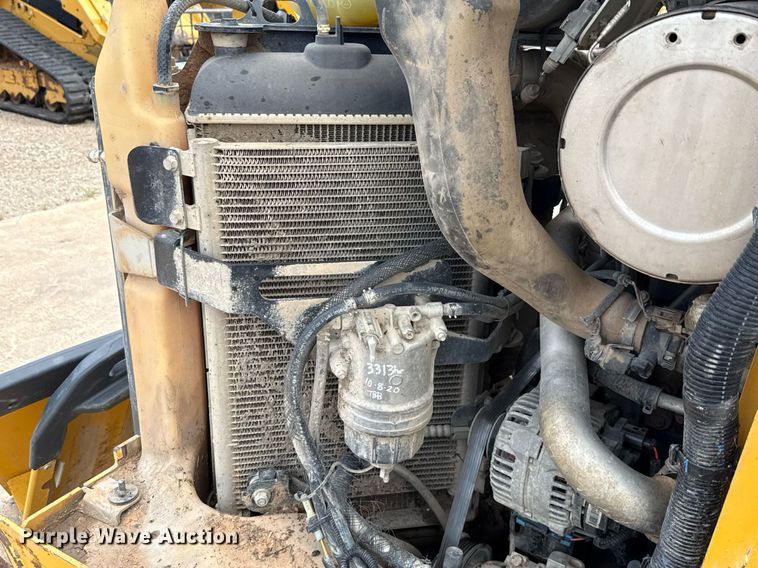 image for item EE0083 2016 John Deere 333E tracked skid steer loader