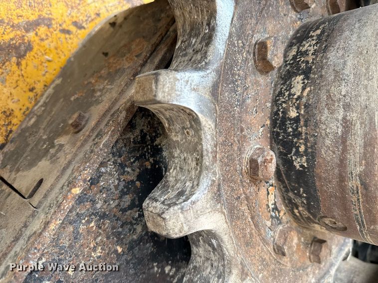 image for item EE0083 2016 John Deere 333E tracked skid steer loader