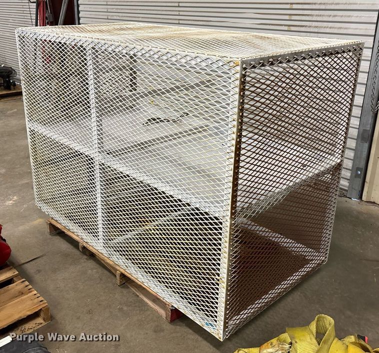 image for item EE0084 Torch bottle cage