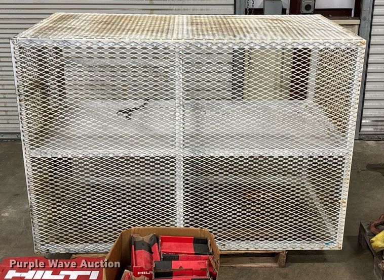 image for item EE0084 Torch bottle cage