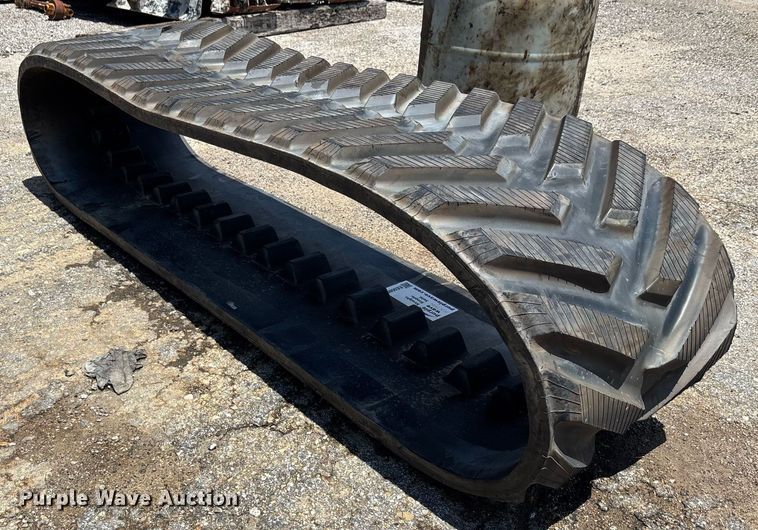 image for item EE0085 ITR dozer track