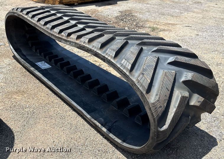 image for item EE0085 ITR dozer track