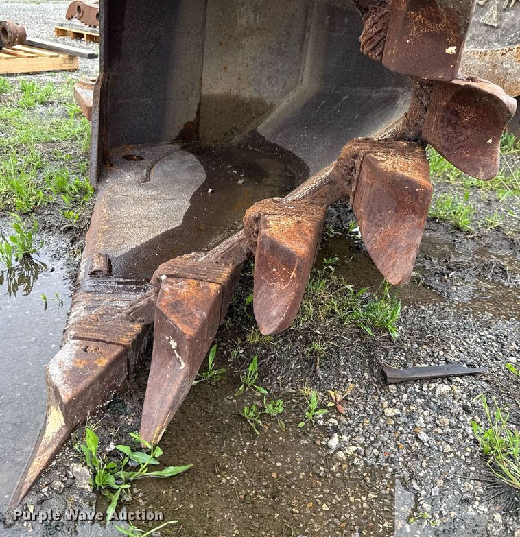 image for item EF3103 Hensley v-bottom bucket