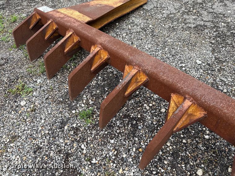 image for item EF3110 129