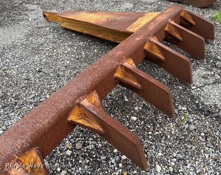 image for item EF3110 129