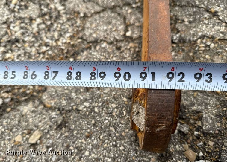 image for item EF3110 129