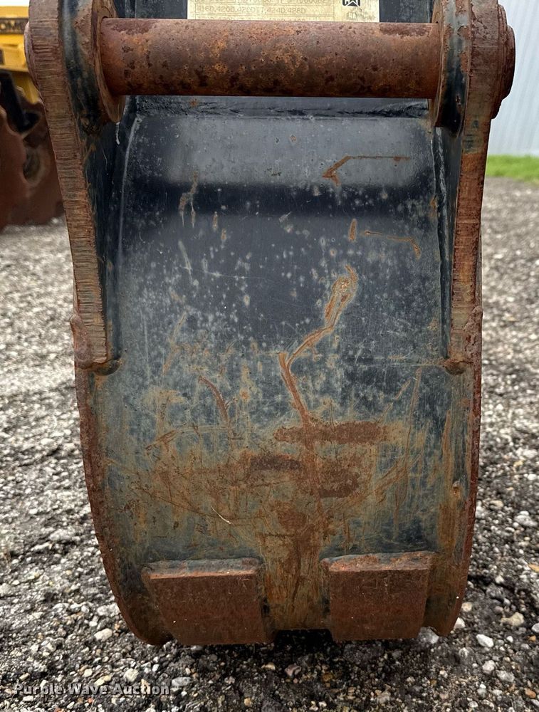 image for item EF3111 Caterpillar backhoe bucket