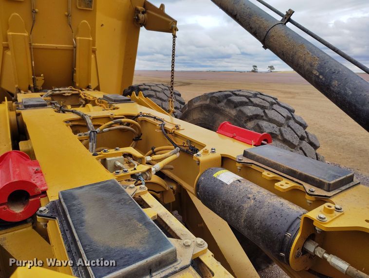 image for item EH0238 2019 Caterpillar 730 articulated haul truck
