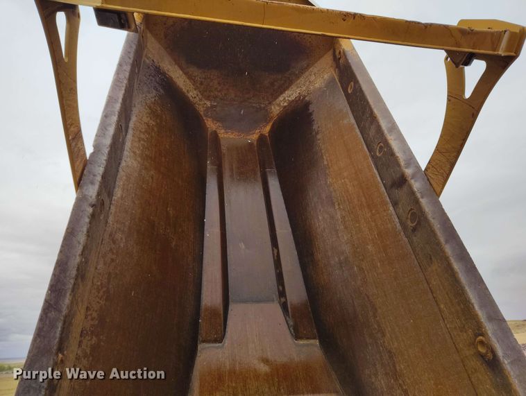 image for item EH0239 2020 Caterpillar 730 articulated haul truck