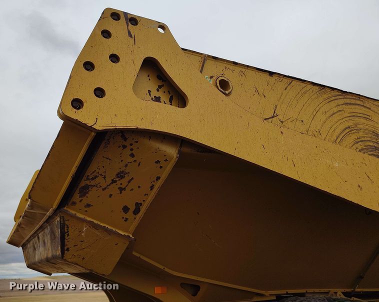 image for item EH0239 2020 Caterpillar 730 articulated haul truck