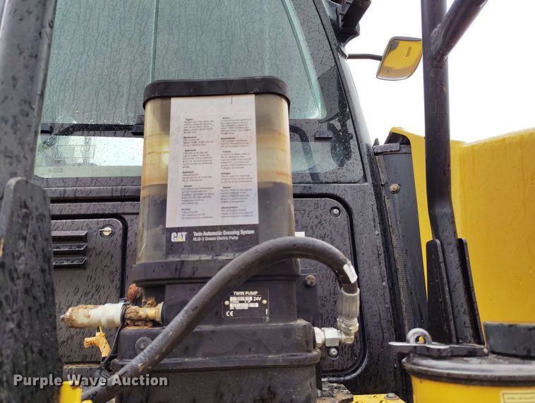 image for item EH0239 2020 Caterpillar 730 articulated haul truck