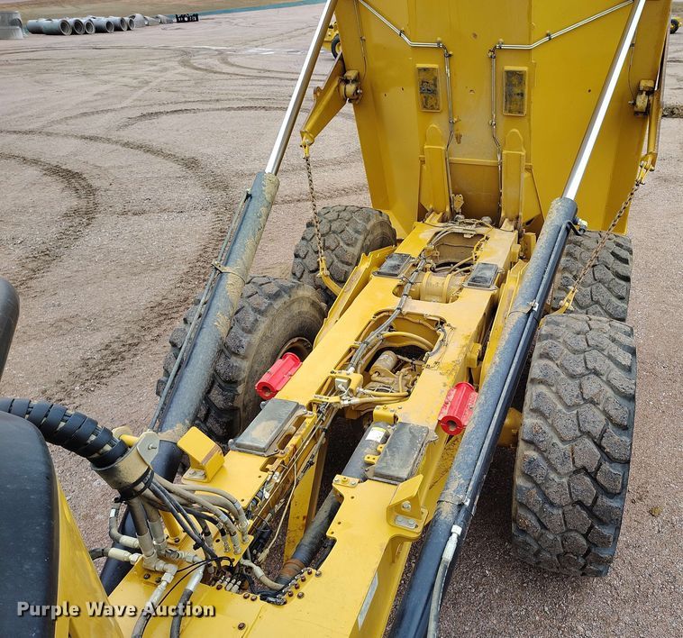 image for item EH0240 2019 Caterpillar 730 articulated haul truck