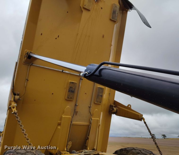 image for item EH0240 2019 Caterpillar 730 articulated haul truck