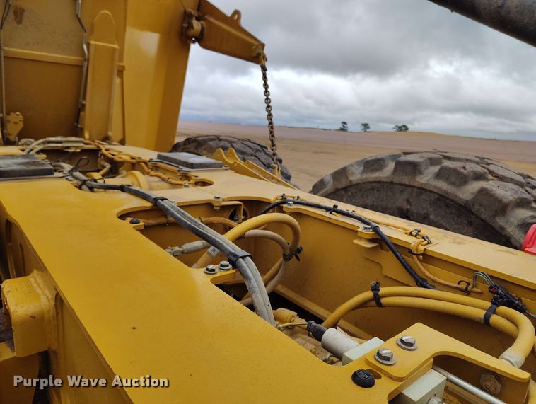 image for item EH0240 2019 Caterpillar 730 articulated haul truck