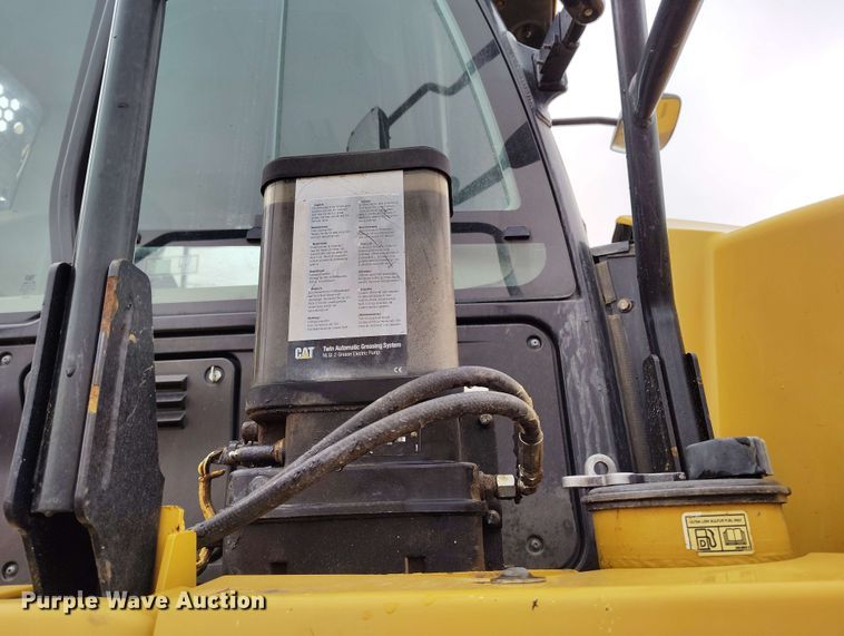 image for item EH0240 2019 Caterpillar 730 articulated haul truck