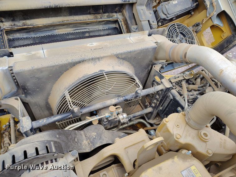 image for item EH0240 2019 Caterpillar 730 articulated haul truck