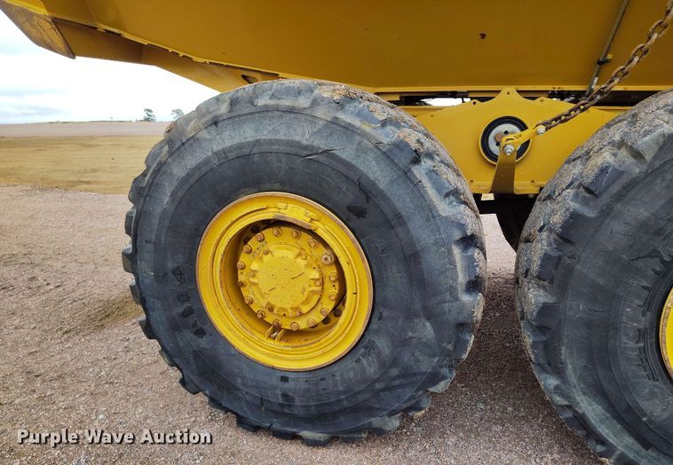 image for item EH0240 2019 Caterpillar 730 articulated haul truck