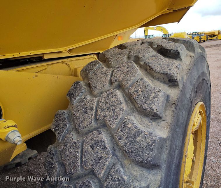 image for item EH0240 2019 Caterpillar 730 articulated haul truck