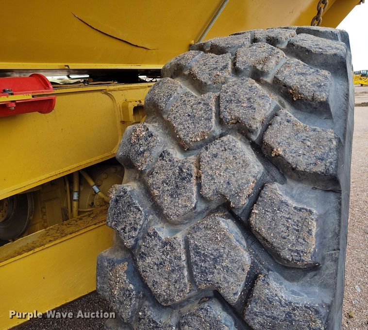 image for item EH0240 2019 Caterpillar 730 articulated haul truck