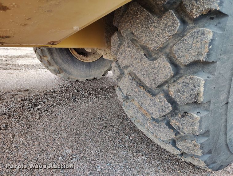 image for item EH0240 2019 Caterpillar 730 articulated haul truck