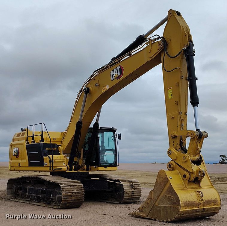 image for item EH0241 2023 Caterpillar 352 excavator