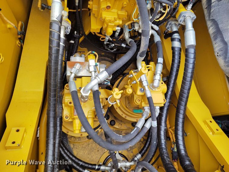 image for item EH0241 2023 Caterpillar 352 excavator